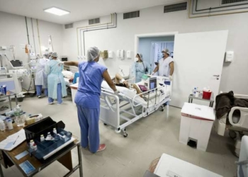 Hospital em Brasília recebe paciente infectado pela covid-19.
Foto: Breno Esaki/Agência Brasília / Estadão Conteúdo.