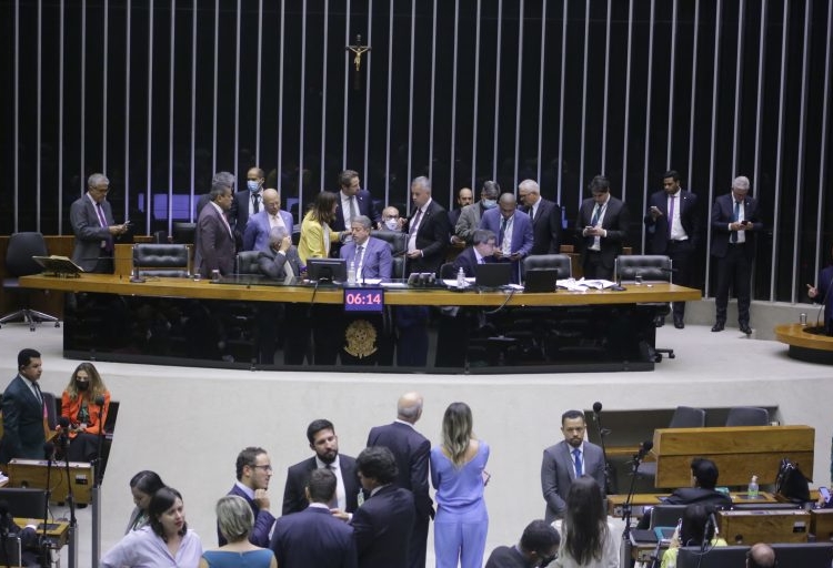 Deputados em sessão do Plenário nesta quarta-feira/Foto: Wesley Amaral/Câmara dos Deputados.