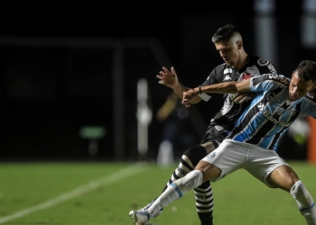 Vasco e Grêmio se enfrentaram em São Januário pela décima rodada do Brasileirão SportingBet Série B/Foto: Créditos: Thiago Ribeiro/AGIF.