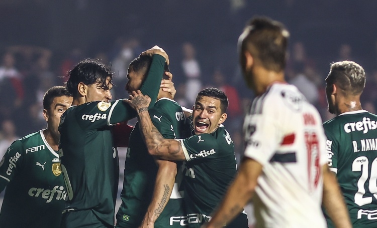 Clássico entre São Paulo e Palmeiras encerrou a 13ª rodada do Brasileirão Assaí/Foto: Créditos: Marcello Zambrana/AGIF.
