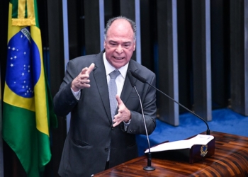 O relator Fernando Bezerra Coelho acolheu quatro emendas de maneira integral e outras nove emendas parcialmente/Foto: Jefferson Rudy/Agência Senado/Fonte: Agência Senado.